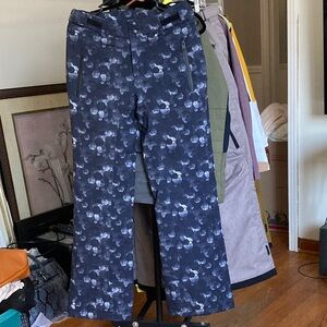 Body Glove Women Ski/Snowboarding Pant. NWOT. NEVER WORN